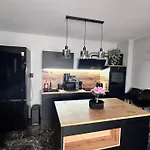 за гости Noa Sift Apartment