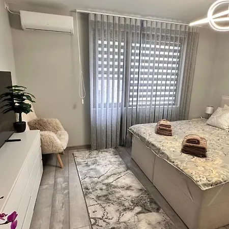 за гости Noa Sift Apartment *
